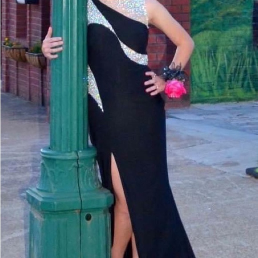 Prom dress black size 2